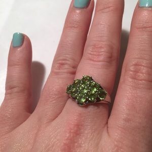 925 Silver & Peridot cluster ring TGGC